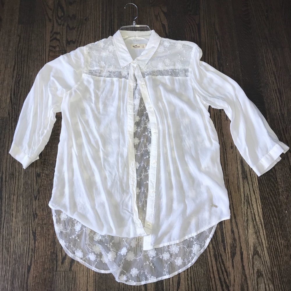 Light weight ,mid sleeve, lace back top